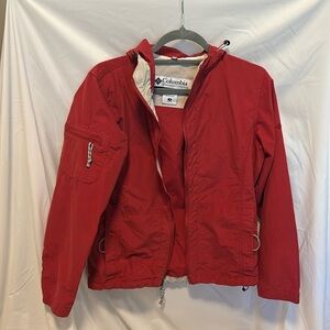 Columbia Sportswear lightweight windbreaker zip up jacket. RN 69724, size small.